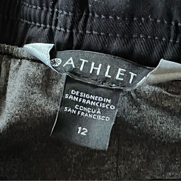 Athleta Brooklyn Lined Joggers Size 12 Black Camo Relaxed Athletic Track Pants - Picture 8 of 9